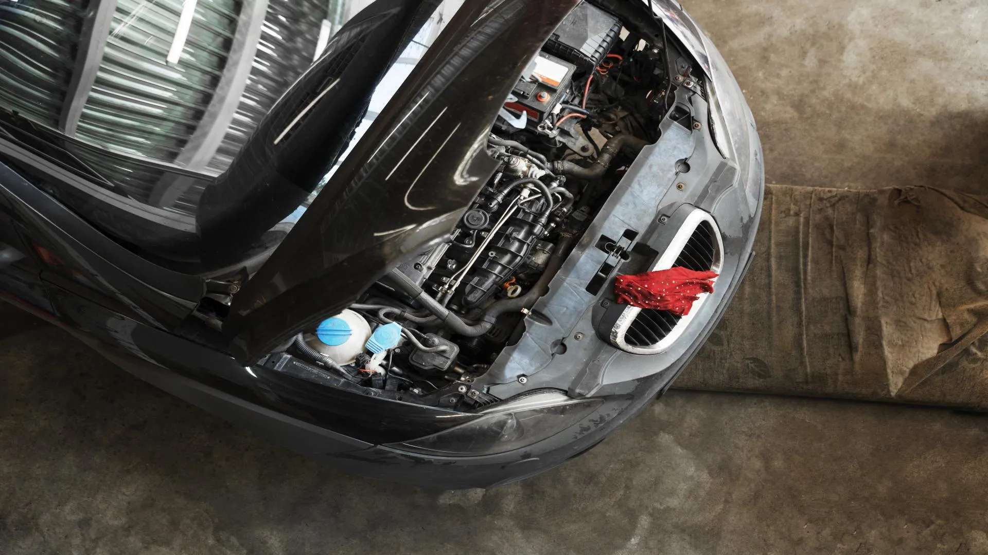 Sıcak Havalarda Akü Neden Biter?